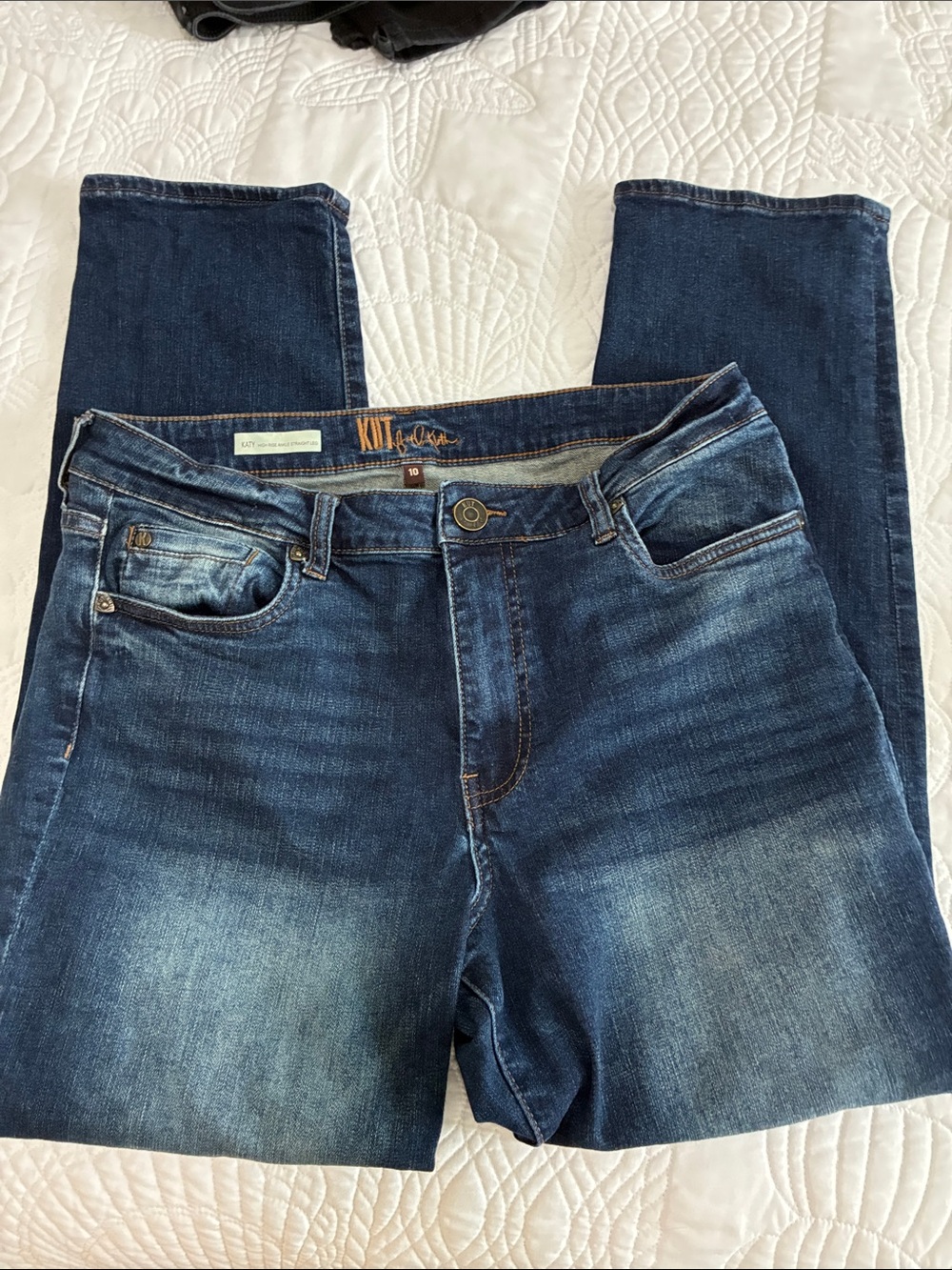 Kut from the Kloth Katy High-Rise Ankle Straight Leg Jean
